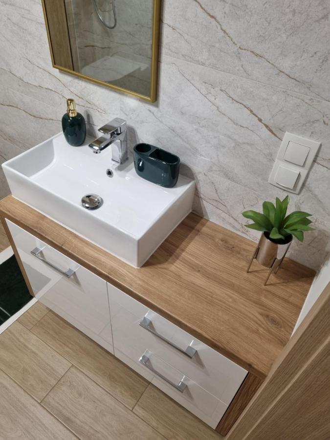 Apartament Sloneczny -Sciegiennego Келце Екстериор снимка